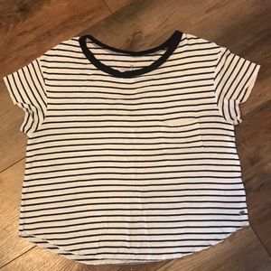 American Eagle cropped tee
